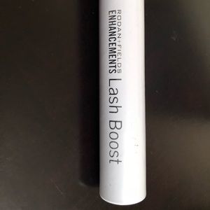 Rodan & Fields Lash Boost